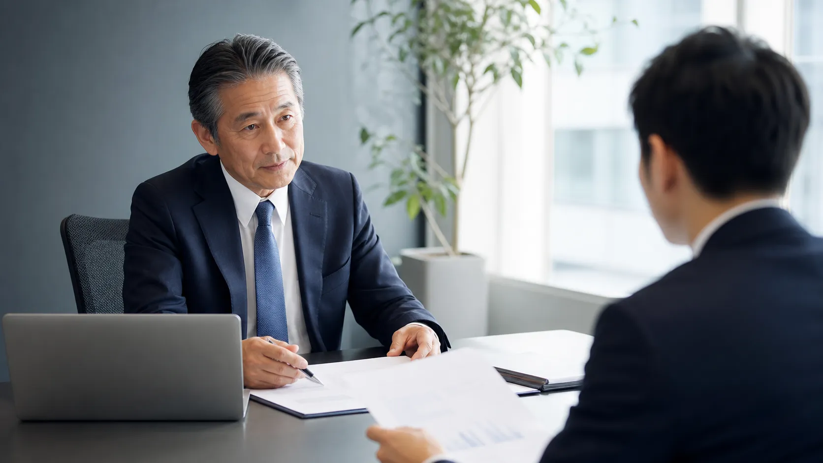 M&A破談のリスクに備え、誠実に交渉に向き合う経営者のイメージ
